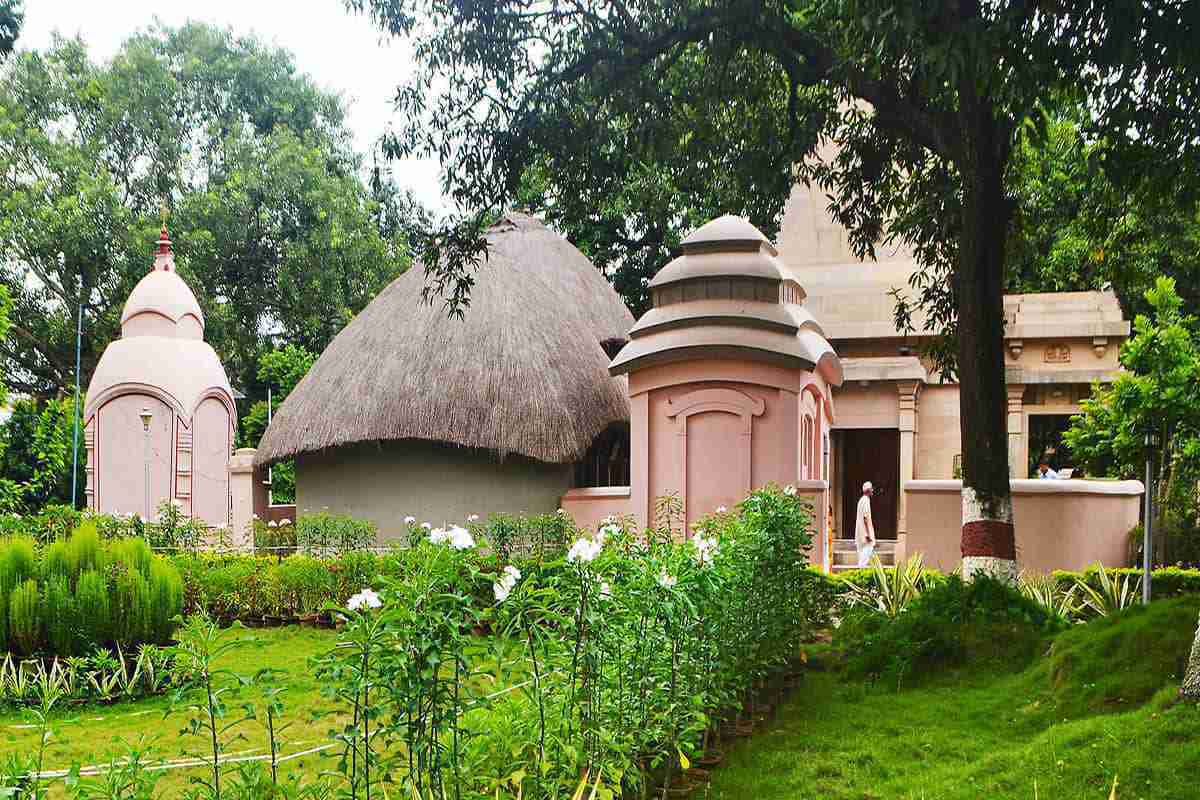 Kamarpukur Math temple at sunrise – birthplace of Sri Ramakrishna, West Bengal